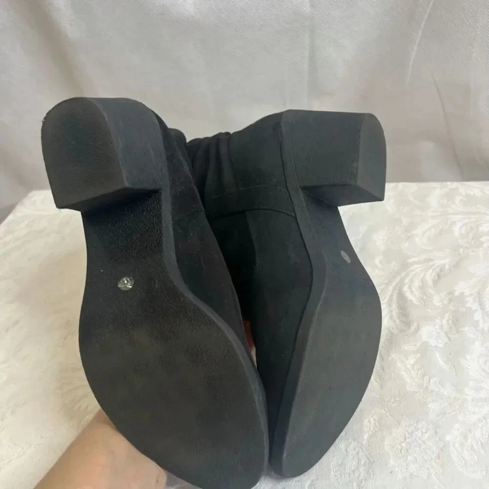 Arizona Jeans Black Scrunch Ankle Heeled Bootie Size 10‎